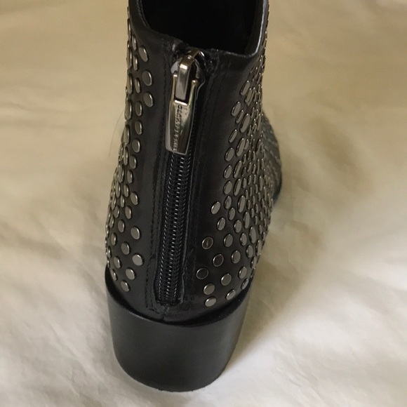 VINCE CAMUTO Ankle Boot 9M   NWB - Picture 4 of 8